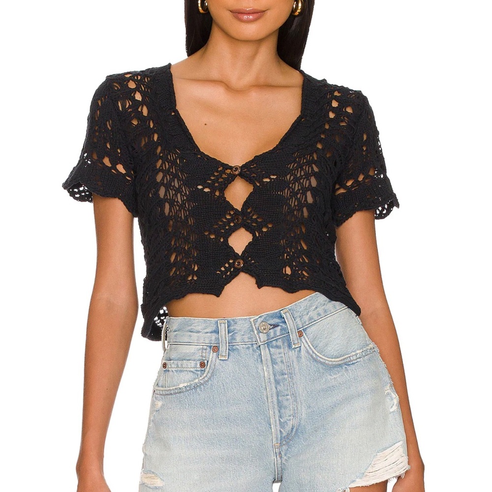 L NWT Free People x REVOLVE Jilly Large Crocheted Cropped Cardigan Sweater